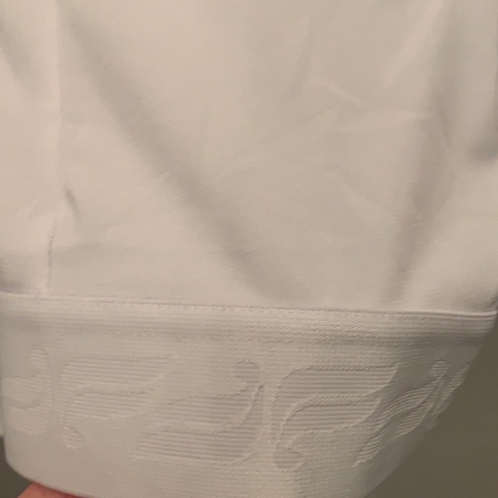 Fabletics Crop Tank - Picture 3 of 3